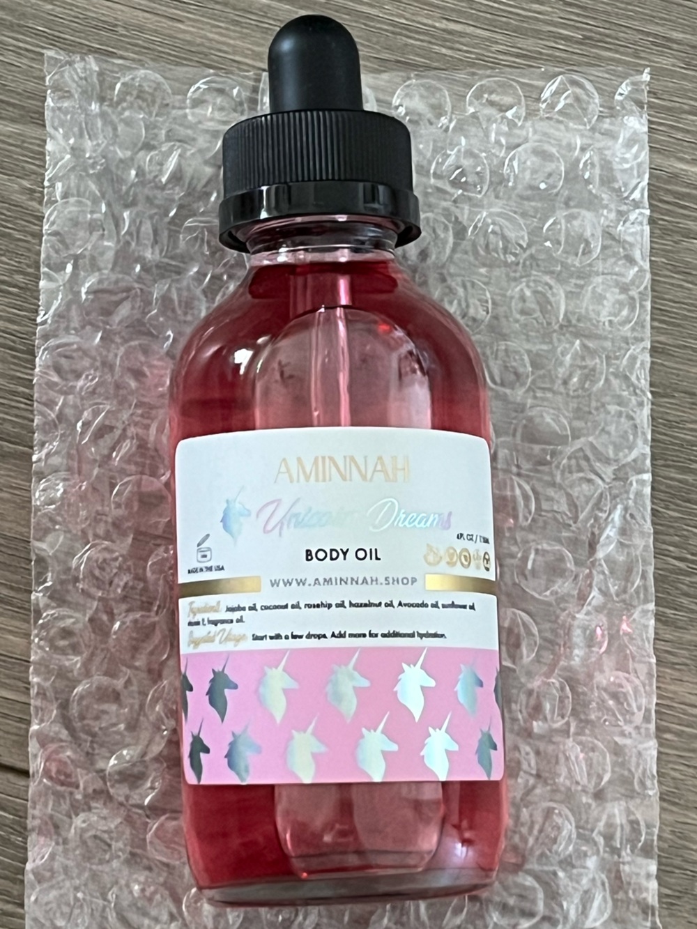 NWT AMINNAH Pink Body Oil – Lightweight Hydrating Skin Oil in Unicorn Dreams - Picture 2 of 3